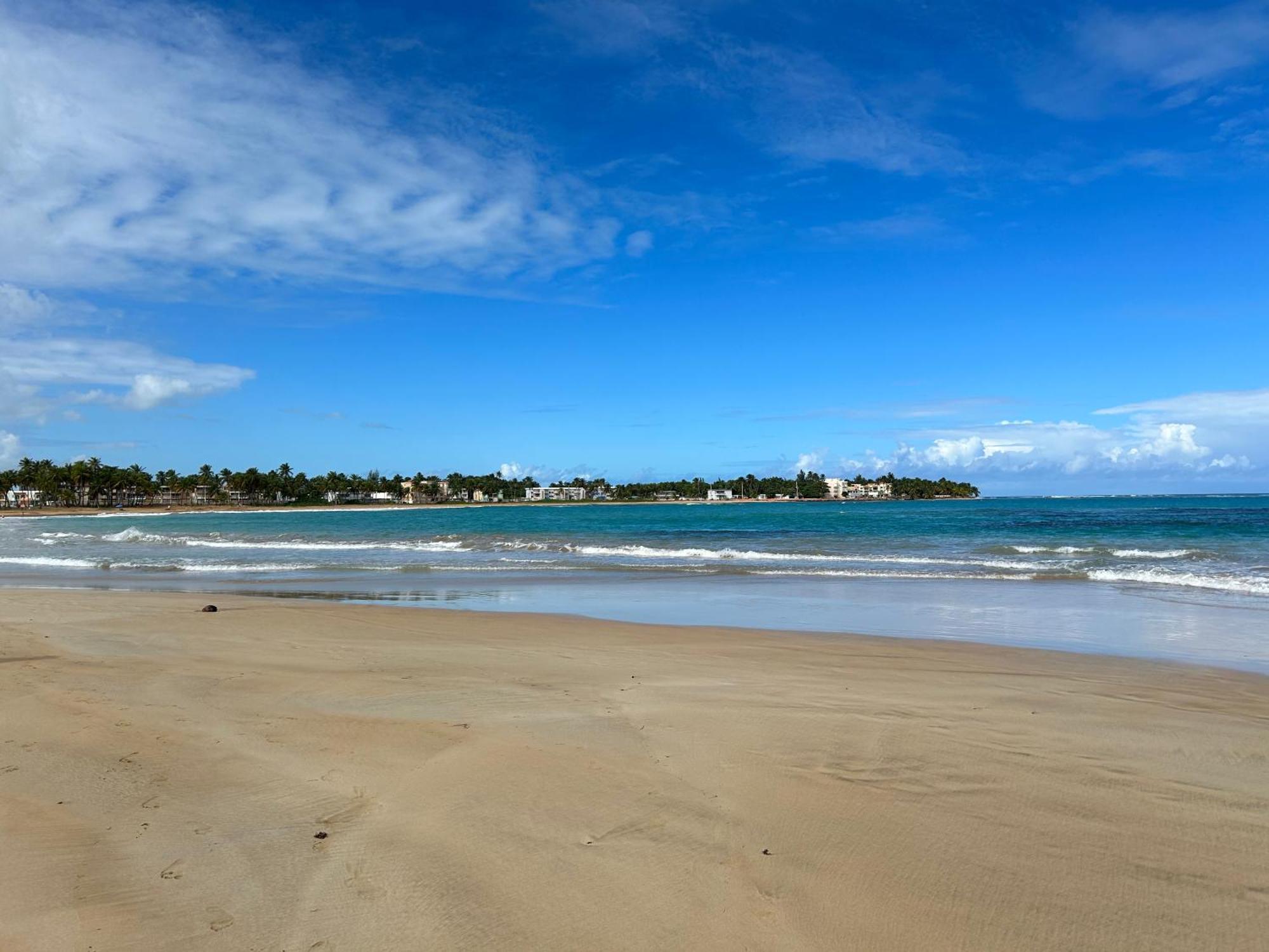 Luquillo Beach & Ocean Breeze Bagian luar foto